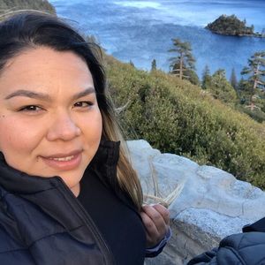 Meet your Posher, Elisa